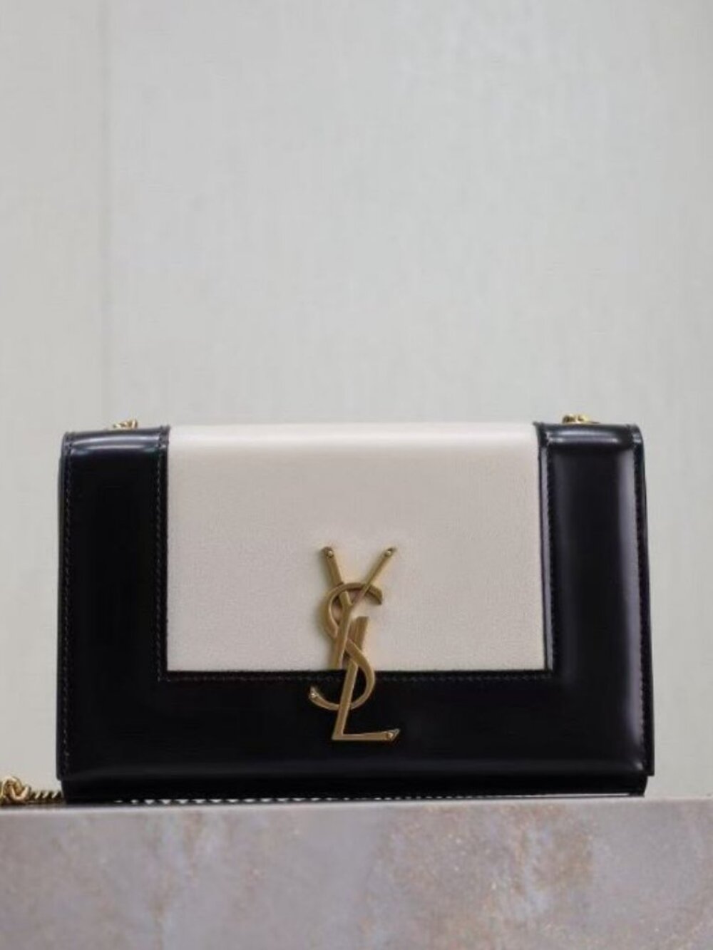 SAINT LAURENT KATE Medium Chain Bag in Black & White Patent Leather - Picture 9 of 9